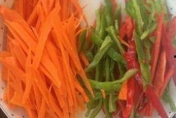 凉拌粉丝爆料怎么做视频,简单美味，轻松学会！